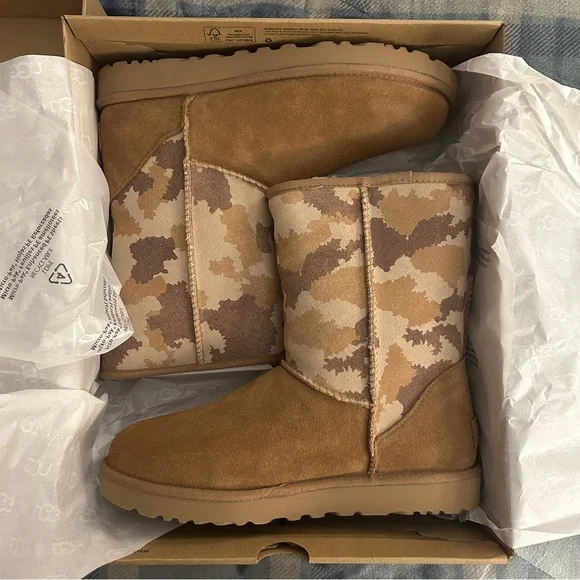 UGG Australia Short chesnut & Camo winter Boots 7 & 9 New in box - Picture 10 of 16